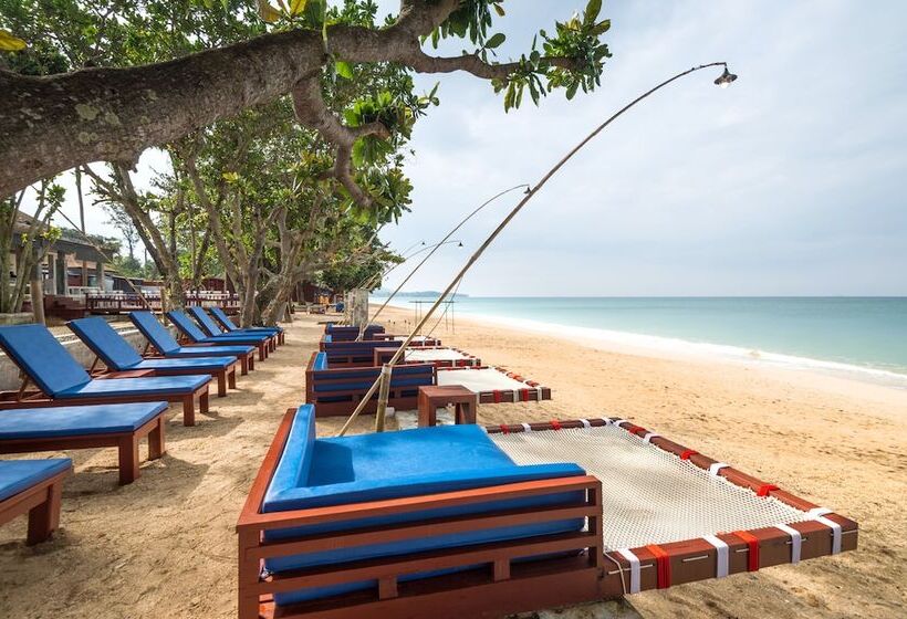 فندق Lanta Sand Resort & Spa