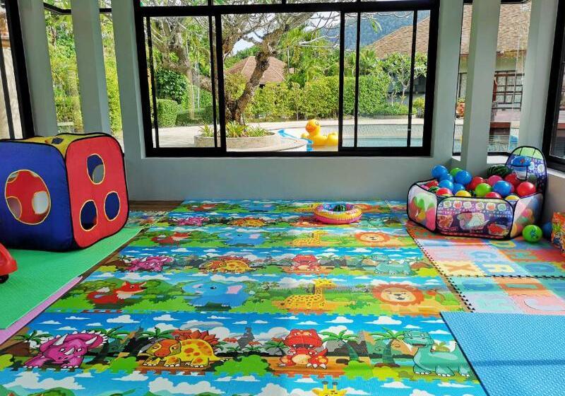 فندق Lanta Sand Resort & Spa