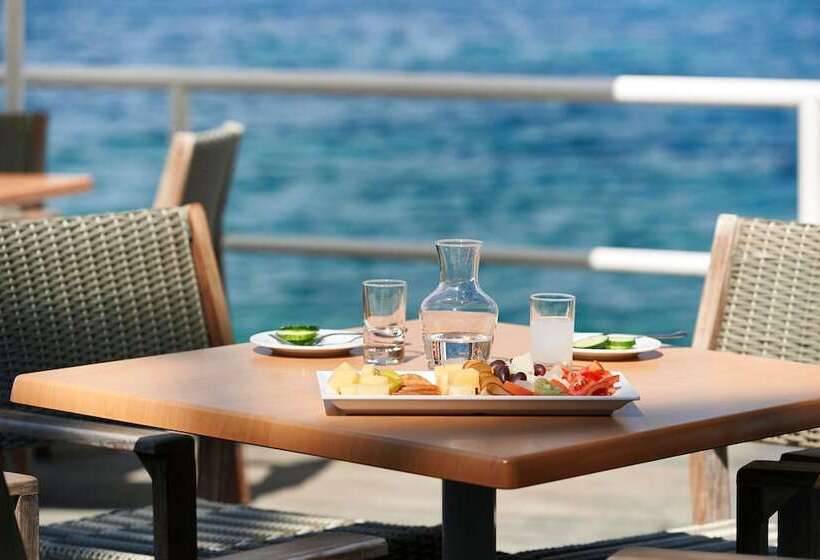 فندق Louis Ionian Sun