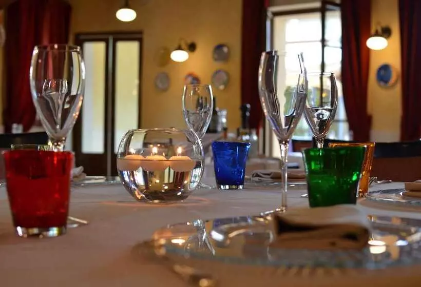 Отель Posta Donini 1579  Una Esperienze