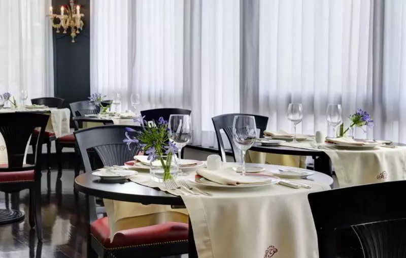 בית מלון כפרי President