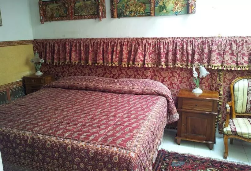 酒店 Rodrigo De Vivar