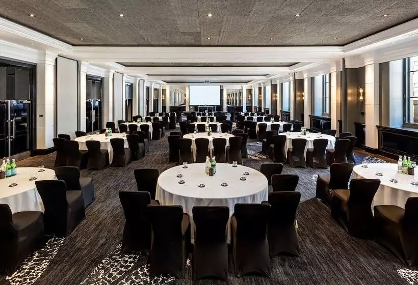 Отель The Edwardian Manchester A Radisson Collection