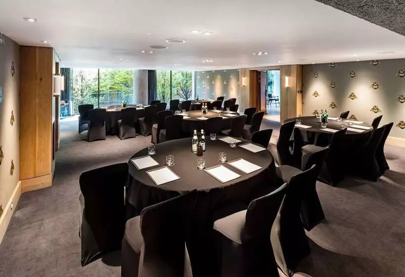 Отель The Edwardian Manchester A Radisson Collection