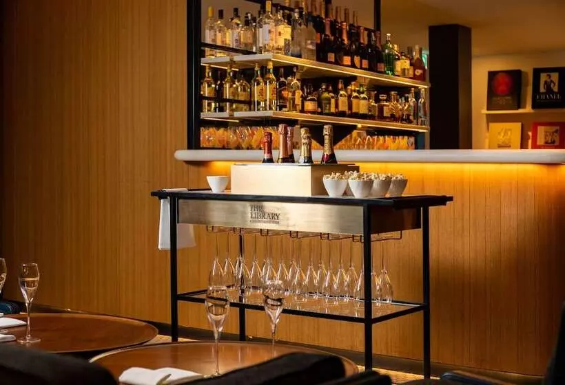 Отель The Edwardian Manchester A Radisson Collection