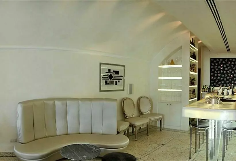 هتل Villa La Vedetta