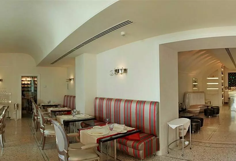 هتل Villa La Vedetta