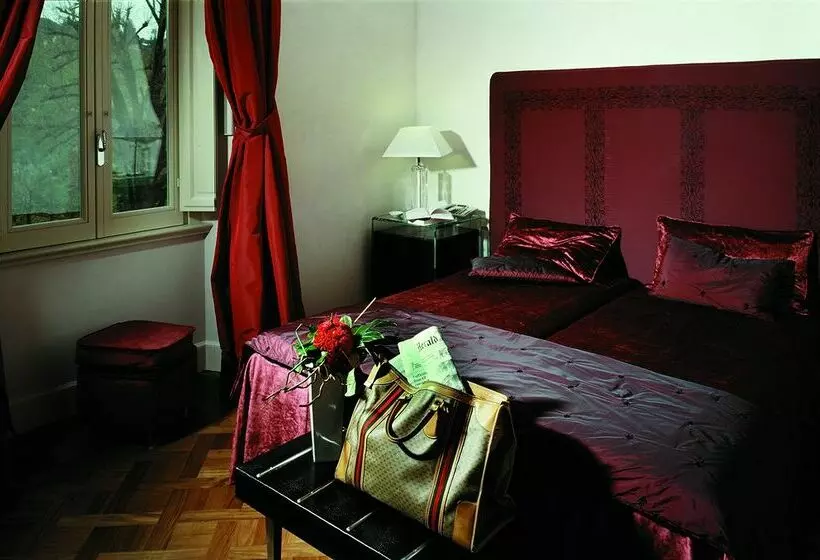 هتل Villa La Vedetta