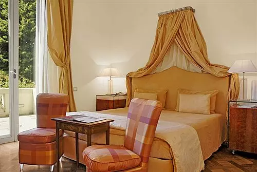 هتل Villa La Vedetta