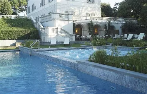 هتل Villa La Vedetta