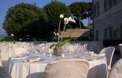 هتل Villa La Vedetta