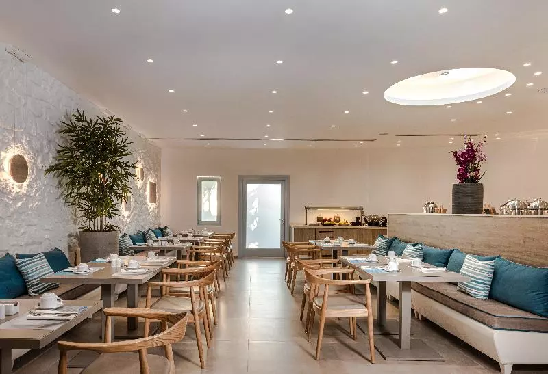 Santorini Kastelli Resort