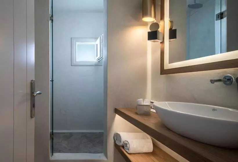 Santorini Kastelli Resort