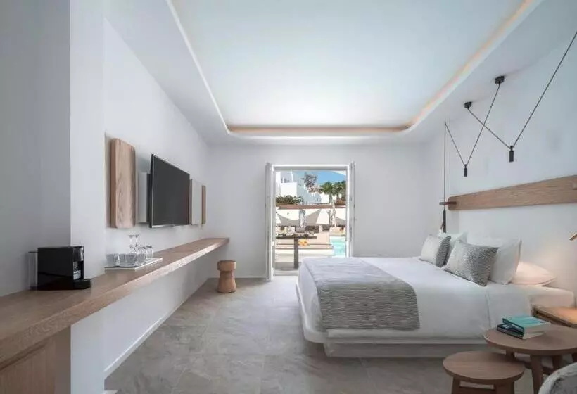 Santorini Kastelli Resort