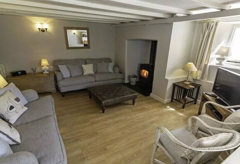 Perrymans Georgeham 3 Bed / Sleeps 6