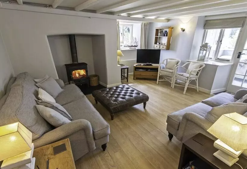 Perrymans Georgeham 3 Bed / Sleeps 6