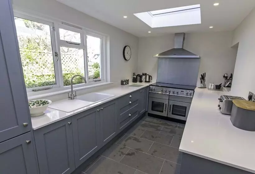 Perrymans Georgeham 3 Bed / Sleeps 6
