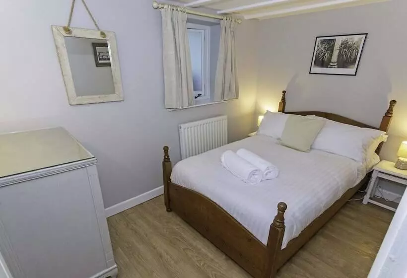 Perrymans Georgeham 3 Bed / Sleeps 6