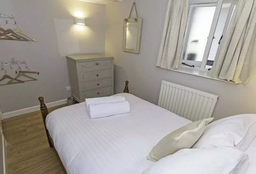 Perrymans Georgeham 3 Bed / Sleeps 6