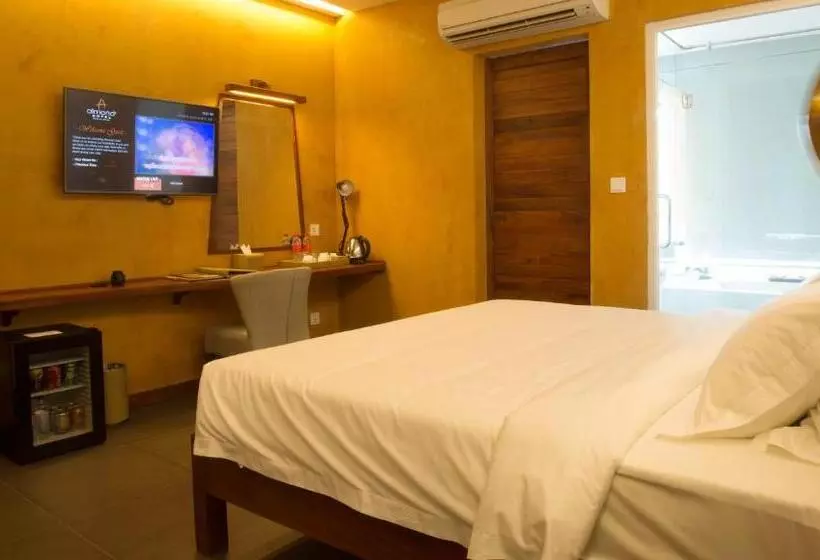 Almond Hotel Bassac River