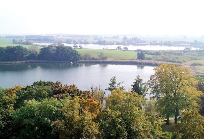 בית מלון כפרי Landhaus Müritzgarten