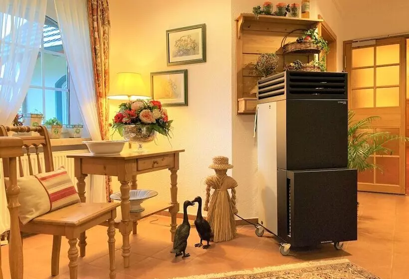 Hotelli Landhaus Müritzgarten