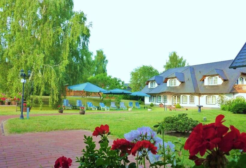 בית מלון כפרי Landhaus Müritzgarten