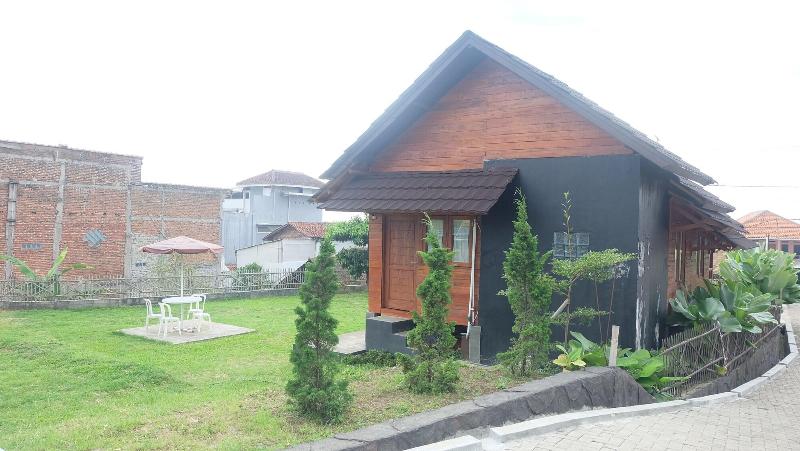 Hotell Lembur Incu Syariah Villa