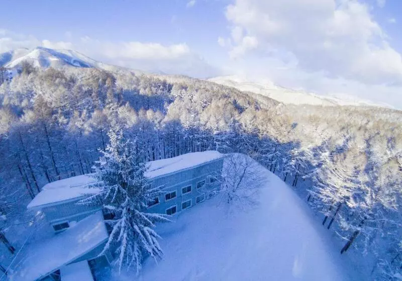 ホテル Lodge Raven