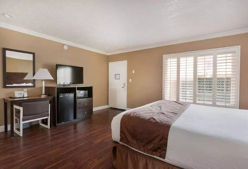 هتل Americas Best Value Inn & Suites Anaheim