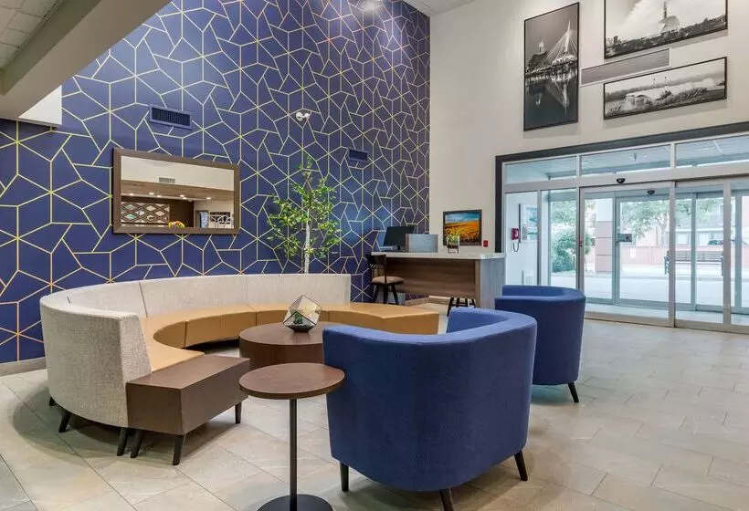 ホテル Best Western Plus Pembina Inn & Suites