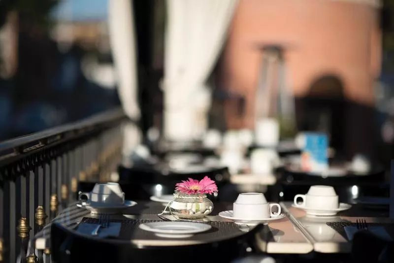 Casa Bonita Hotel & Luxury Residence