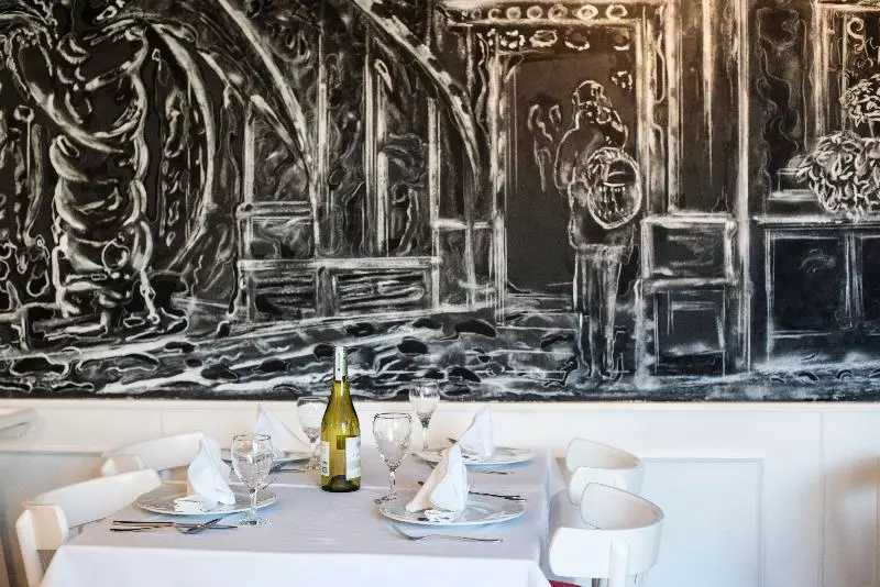 Casa Bonita Hotel & Luxury Residence