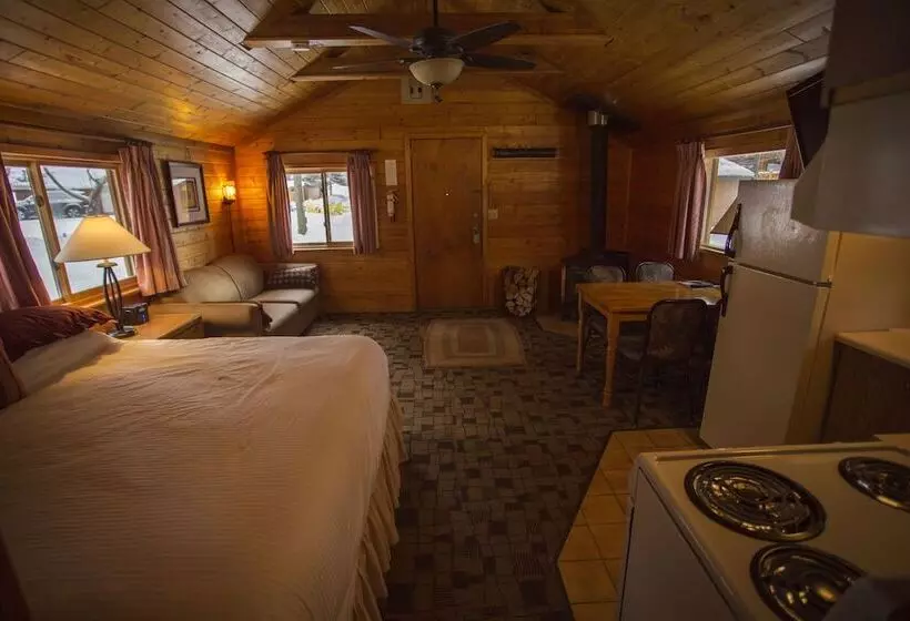 Hotel Castle Mountain Chalets