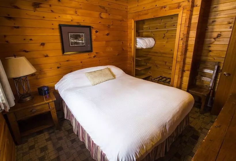 Hotel Castle Mountain Chalets