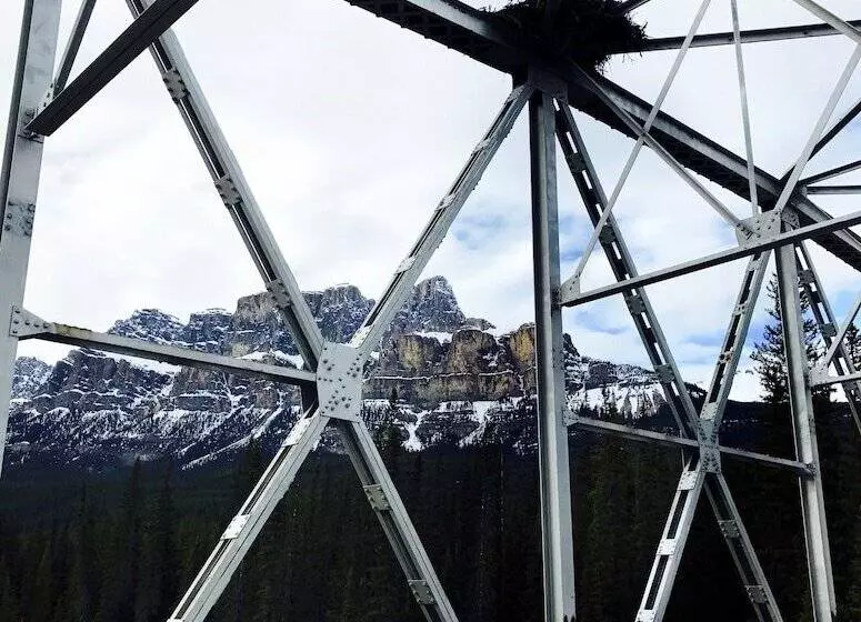 Hotel Castle Mountain Chalets