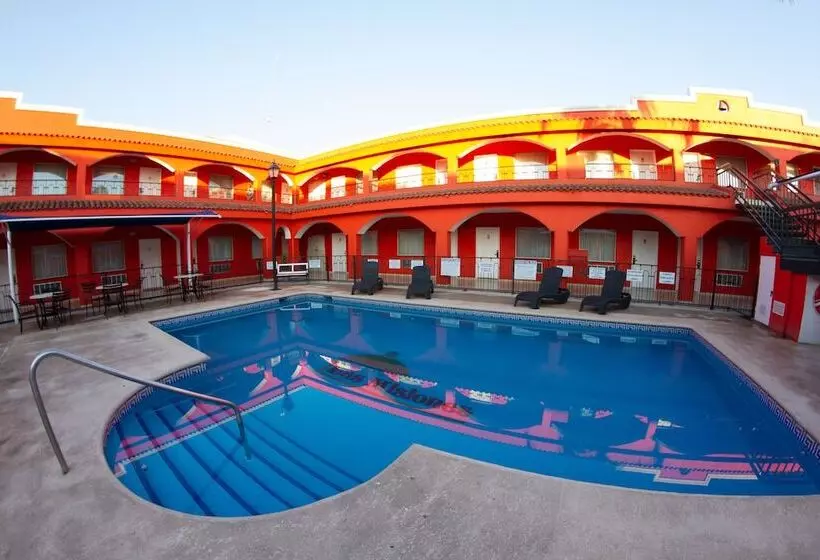 ホテル Comfort Inn Monclova