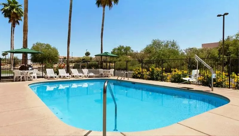 בית מלון כפרי Country Inn & Suites By Radisson, Tucson Airport, Az