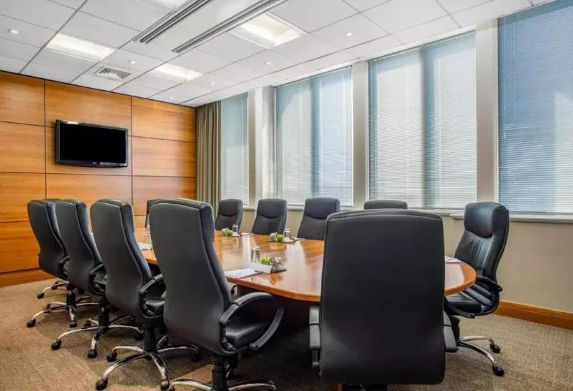 Hotel Crowne Plaza Chester, An Ihg