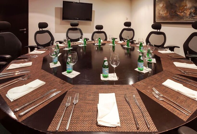 Otel Crowne Plaza Toluca   Lancaster, An Ihg