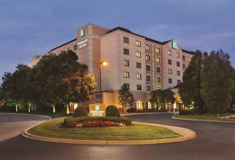 هتل Embassy Suites Louisville East