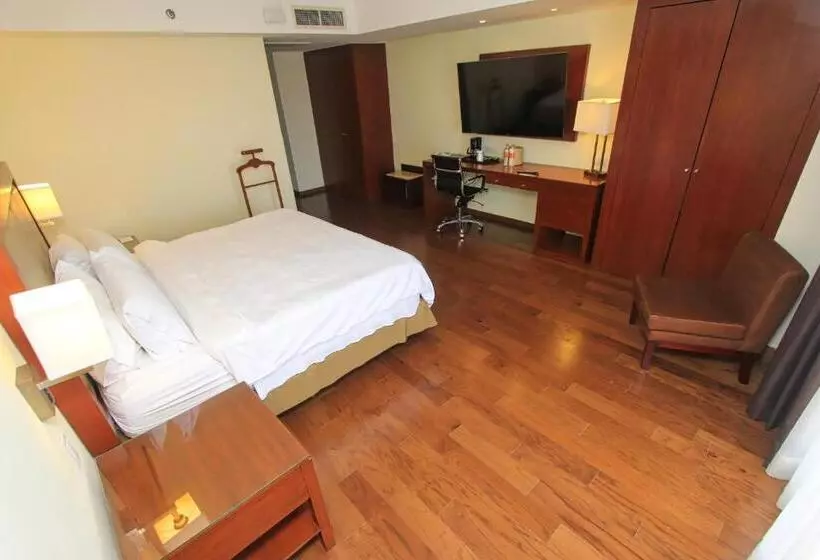 Otel Holiday Inn Leon, An Ihg