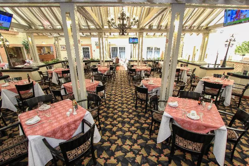 Otel Holiday Inn Leon, An Ihg