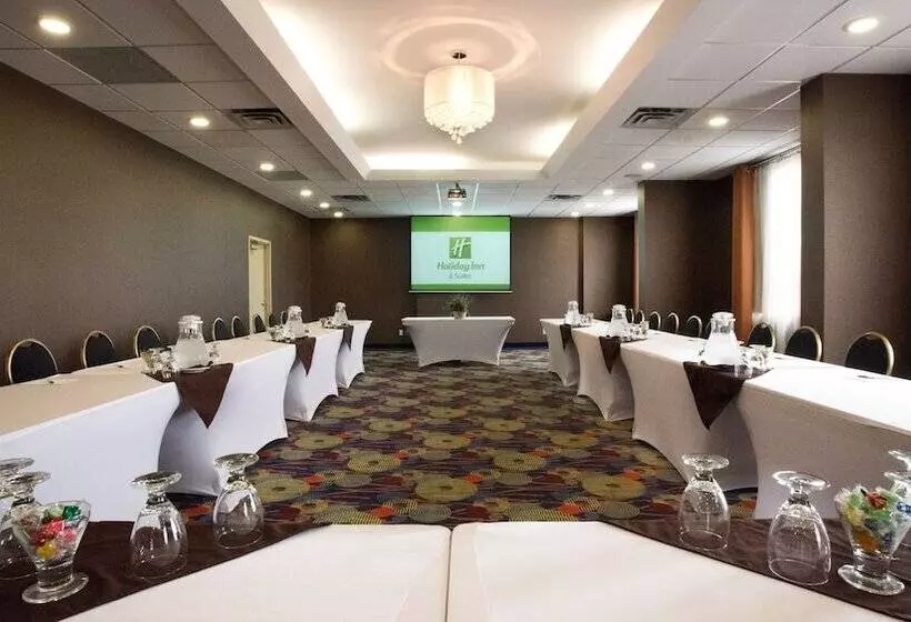 فندق Holiday Inn & Suites Mississauga West   Meadowvale, An Ihg
