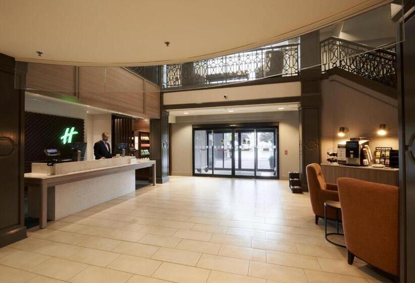 호텔 Holiday Inn & Suites Ottawa Kanata, An Ihg