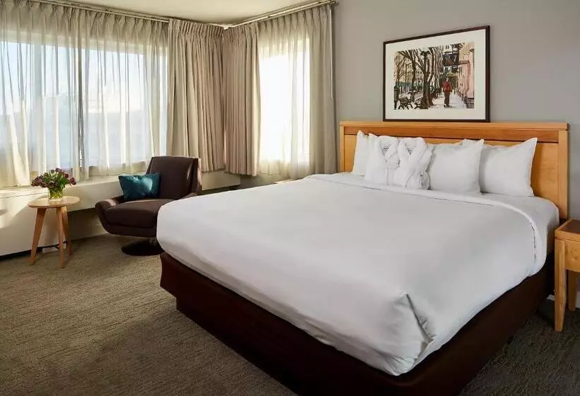 호텔 Inn At The Forks