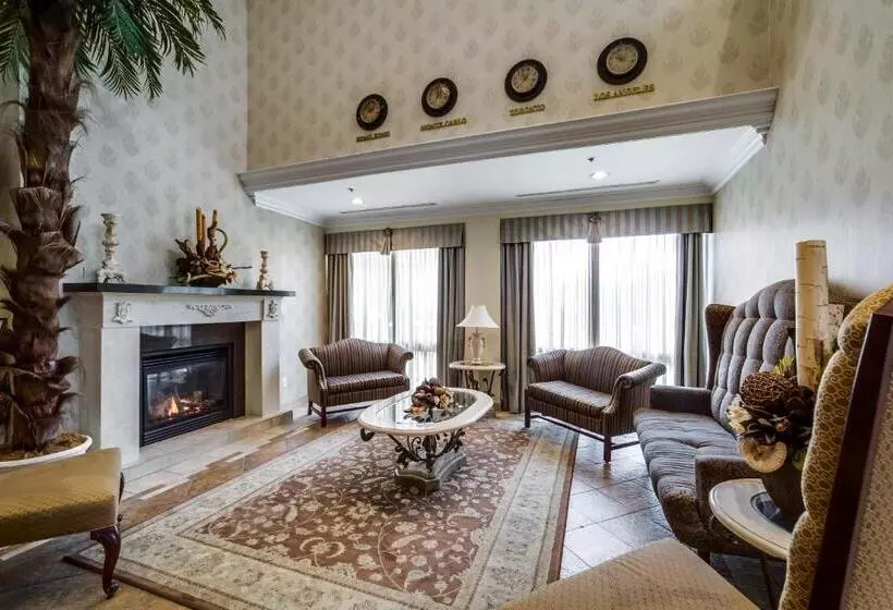 هتل Monte Carlo Inn Brampton