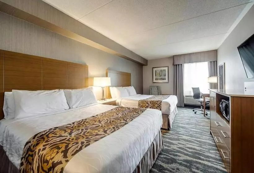 هتل Monte Carlo Inn Brampton