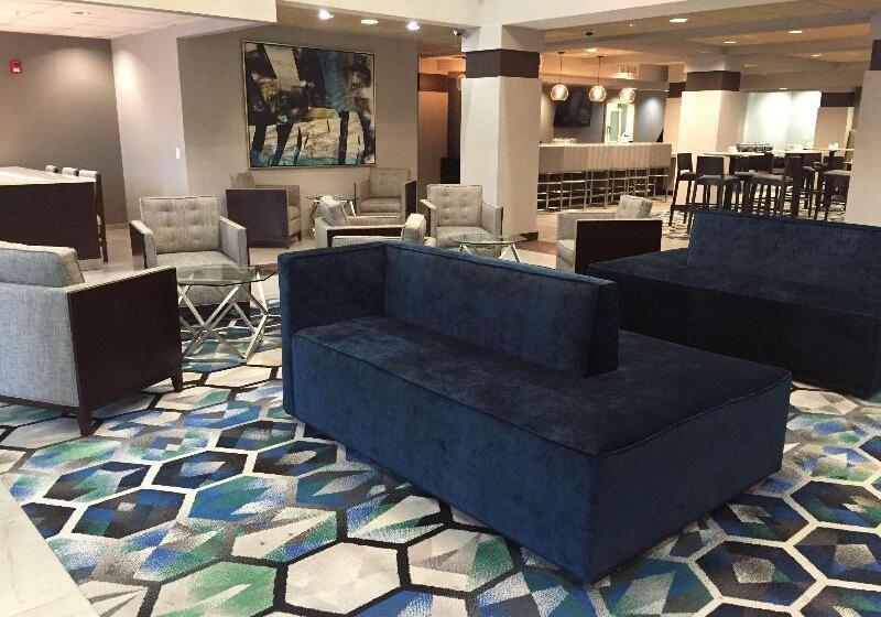 Radisson Hotel Dallas North Addison