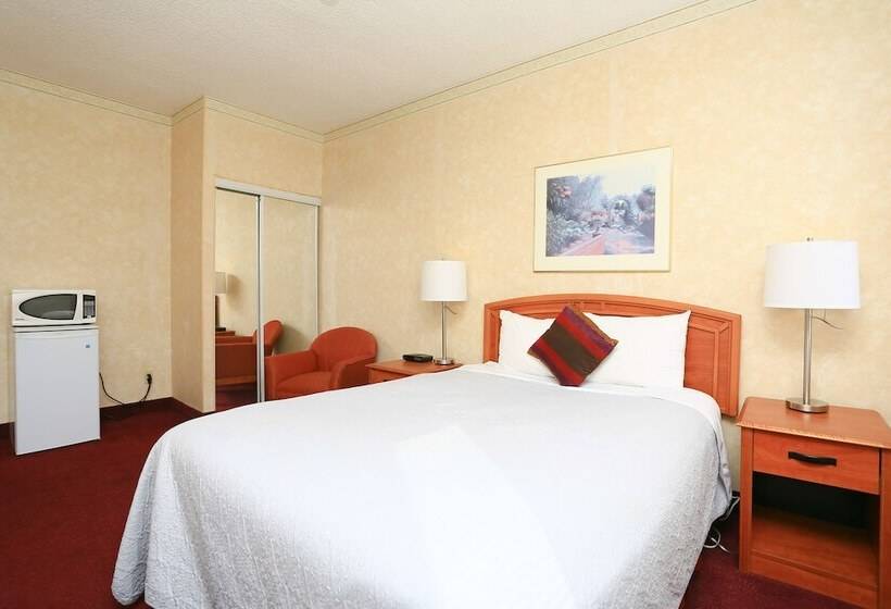 酒店 Royal Inn & Suites